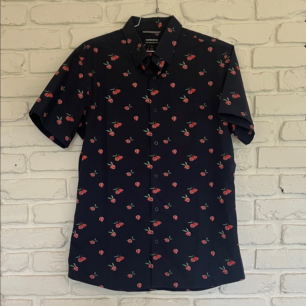 Like New Nordstrom Tech Smart | Trim Fit Button Up Pomegranate Shirt, M